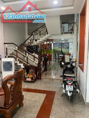 Bán gấp nhà Quang Trung – P8 – Gò Vấp – Hẻm 10m – 5.05x19m – 5 tầng – 7PN – Giá 11.6Tỷ - 1