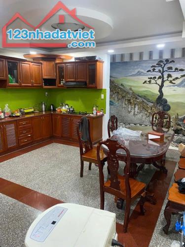 Bán gấp nhà Quang Trung – P8 – Gò Vấp – Hẻm 10m – 5.05x19m – 5 tầng – 7PN – Giá 11.6Tỷ - 3