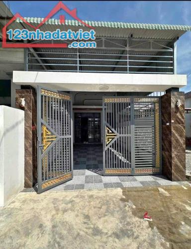 Bán Nhà Cấp 4 - DT 52,4m2 - Giá 790 Triệu Ở Bình Chánh TP HCM !