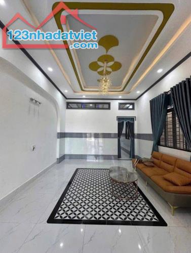 Bán Nhà Cấp 4 - DT 52,4m2 - Giá 790 Triệu Ở Bình Chánh TP HCM ! - 1