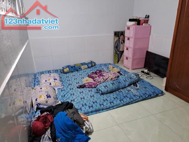 CÁCH HXT DƯƠNG BÁ TRẠC VÀI BƯỚC CHÂN - NHÀ 56M2 - 4X14M VUÔNG VỨC - P1 Q8 - 4.7 TỶ - 3