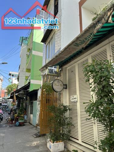 NHÀ BÁN QUẬN 4 - GIAO THƯƠNG VỚI NGUYỄN THẦN HIẾN, NGUYỄN TẤT THÀNH QUA QUẬN 7 CHỈ 2 - 2