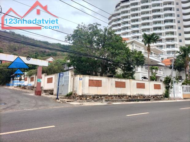 BÁN NHÀ MẶT TIỀN ĐƯỜNG TRẦN PHÚ, P5 VŨNG TÀU B1498