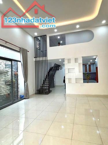 Nhà đường Tú Sương Ngay Coop Mart Ngã tư Thủ Đức, P.Hiệp Phú, dt 122m2 giá 6,2 tỷ - 1