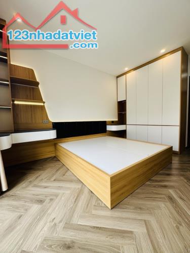 Bán gấp căn nhà phố Cổ Linh DT30m2 nhà 5 tầng giá 5.55 tỷ. - 3