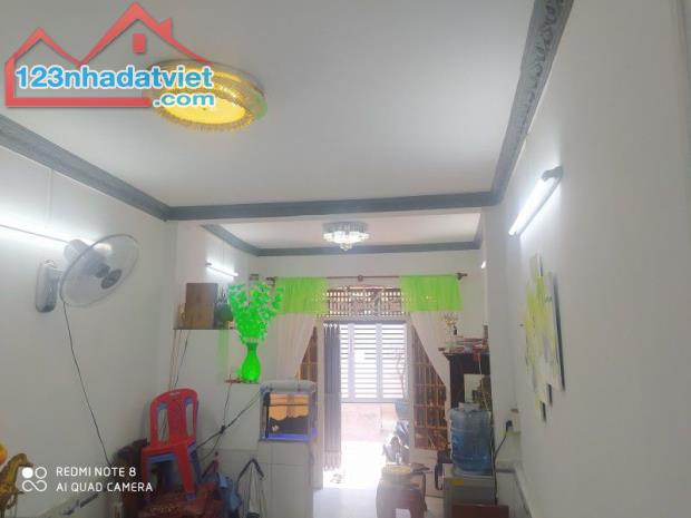 HẺM NHỰA XE HƠI 5M BÀ HOM THÔNG TỨ TUNG - TRỆT LẦU ĐẸP - 35M - SÁT KHU PHÂN LÔ CV NỘI BỘ
