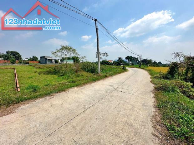 BÁN GẤP LÔ ĐẤT 130M2 GIÁ 850TR SHR ĐỨC HOÀ THƯỢNG LH 0918.408.638 - 3