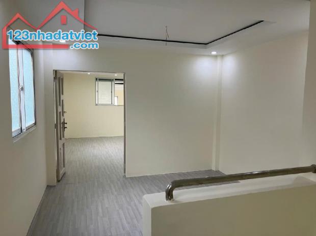 HIẾM, MẶT TIỀN KINH DOANH ĐƯỜNG RẠCH CÁT, P15Q8 DT 60M2, 2 TẦNG CHỈ 4.9 TỶ. - 2