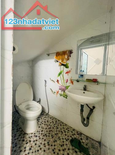 Bán gấp nhà thư trung, Văn Cao , Ngô Quyền,HP.2,39 tỷ, 43m2, 3 tầng. - 4