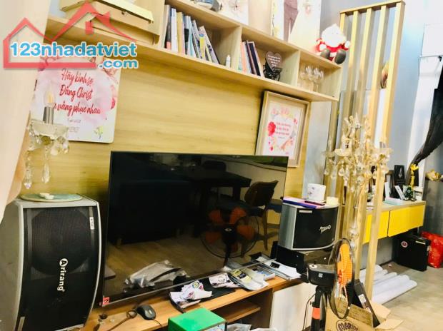 Bán nhà C4 đường LÊ THỊ TÍNH, gần Cù Chính Lan ,chợ Thanh Khê DT 90m2 giá 4ty250 - 1
