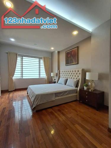 Bán gấp biệt thự pháp vân 379m2*4T, MT14M, vỉa hè lớn đường lớn giá 80 tỷ - 2