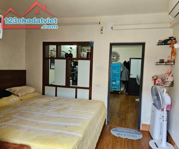 CHÍNH CHỦ BÁN CĂN TẬP THỂ NGHĨA TÂN, CẦU GIẤY TẶNG FULL ĐỒ GIÁ 2,95 TỶ - 3