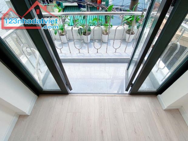 Nhà Đẹp 3 Tầng Vào Ở Liền - Hẻm Rộng Thoáng Cạnh Bên Khu Phan Xích Long - Nội Thất Cơ Bản - 5