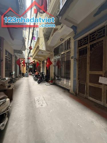 7,95 TỶ - NHÀ PHỐ TRUNG PHỤNG 36m x 5 TẦNG - Ngõ nông gần phố