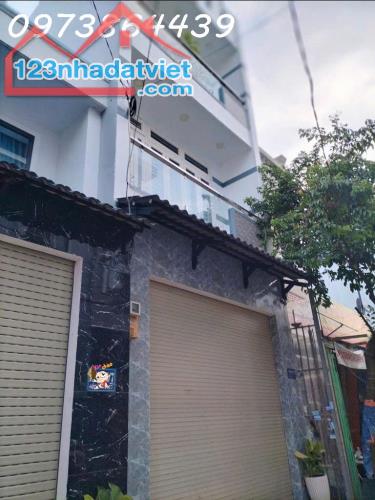 BÁN NHÀ PHỐ 3 TẦNG QUẬN 12 - HẺM TẢI THÔNG TÂN THỚI HIỆP 21 - NGANG 4 X 15  - NGAY NHÀ