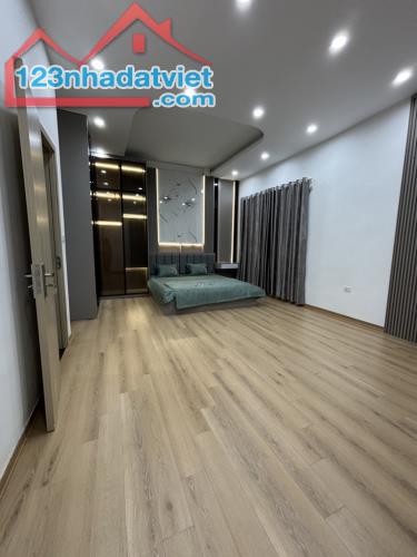 B.ÁN NH.À Đ.ẸP LÔ GÓC ##HOÀ_BÌNH7_MINH_KHAI#HAIBÀTRƯNG ,DT 35m x5 Tầng 3 ngủ khép kín đủ c - 2