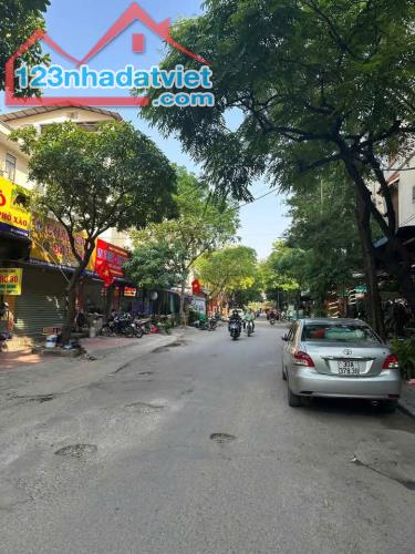 Bán nhà mặt phố Cốm Vòng,Duy Tân,Cầu Giấy: DT 70mx7Tx 5,7mMT, giá 36 tỷ 2 thoáng trước sau