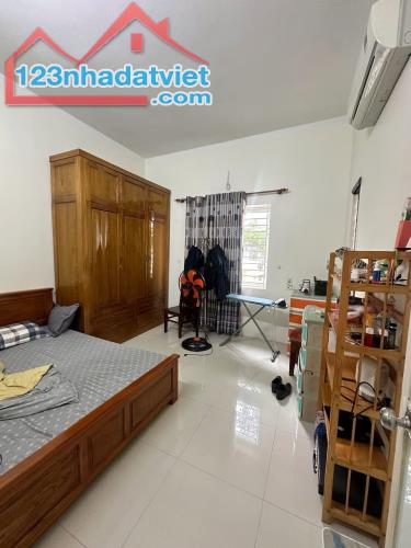 Bán nhà 2 tầng khu phân lô 204 Định Trung, Vĩnh Yên, Vĩnh Phúc. Giá chỉ 5,9 tỷ