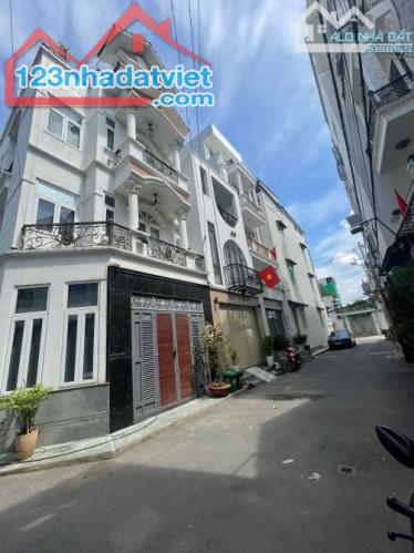 HXH THẲNG – KHU PHÂN LÔ LINH ĐÔNG – 3 TẦNG, 4PN, ST TRƯỚC SAU – DT 64M² – CHỈ 5,9 TỶ