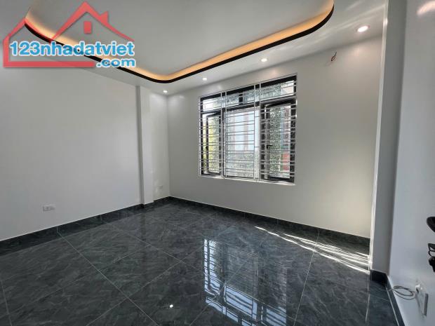 DUY NHẤT CĂN nhà 3,5 tầng  Sở Dầu-Hồng Bàng giá siêu hấp dẫn chỉ 3,tỷ xx Lh 0979087664 - 3