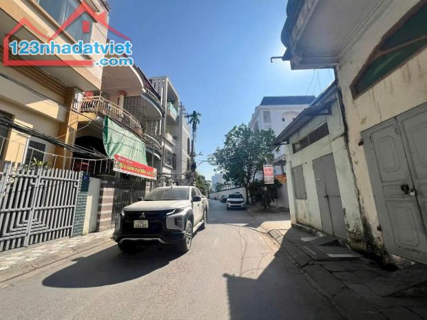 DUY NHẤT CĂN nhà 3,5 tầng  Sở Dầu-Hồng Bàng giá siêu hấp dẫn chỉ 3,tỷ xx Lh 0979087664 - 5