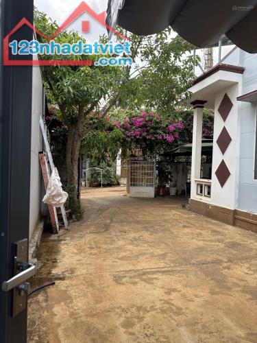 💥  Bán nhà cuối Hùng Vương, Tân Lập, Buôn Ma Thuột. 💰  3 Tỷ