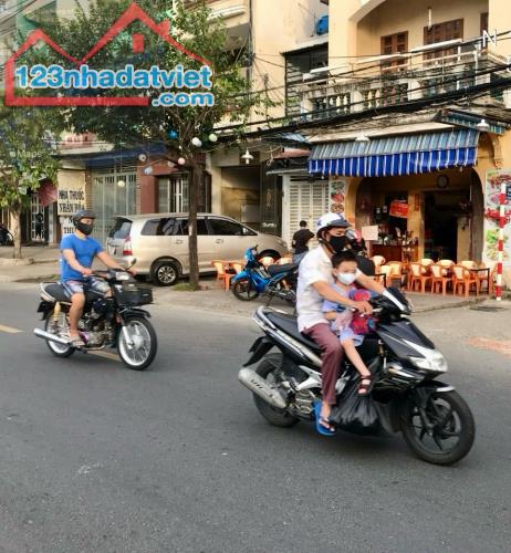 KẸT TIỀN BÁN GẤP, HXH CÁCH NHÀ 5M, [P13Q8] BÌNH ĐÔNG 40M2(4 X 12M) 2T, 2PN, CHỈ CÒN 2.7 TỶ - 3