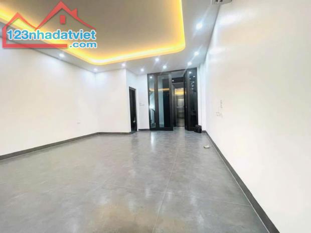 Duy nhất 1 nhà Khương Trung 8T 48m2 thang máy ô tô vào 15m ra phố cho thuê 55tr/ th KD tốt - 3