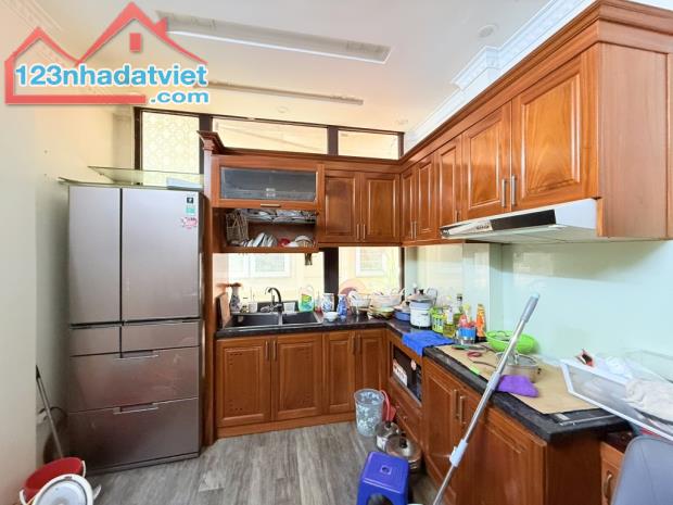7,7 TỶ GIỜ CẦN T.IỀN B.ÁN NHANH 6,65 TY  NH.À MẶT NGÕ KINH DOANH - GIẢI PHÓNG THÔNG LÊ THA - 3