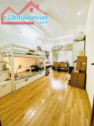 Cực hiếm. Bán nhà Vũ Tông Phan, Thanh Xuân. 35m2 x 5 Tầng. NGÕ THÔNG. Ô TÔ. Hơn 9 Tỷ. - 3