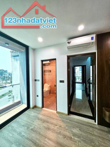 Bán nhà, văn phòng 5T lô góc,đường ô tô Ngọc Thuỵ DT65m .19,8 tỷ - 3
