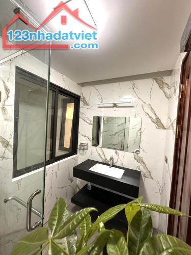 Vị Trí Đắc Địa - 7 Tầng Thang Máy Thông Sàn Kinh Doanh - Ô Tô Vào Nhà, phố Mai Động - 4