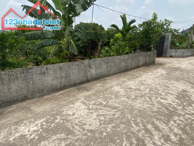 bán đất tại xã thanh hồng 250m x 8m ô tô khu phân lô giá rẻ chỉ 7.2 tỷ.
