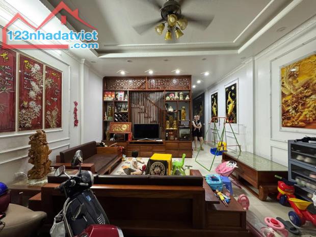 💥💥SIÊU PHẨM HOÀNG MAI – 61M x 5 TẦNG – Ô TÔ TRÁNH – GẦN HỒ ĐỀN LỪ - KINH DOANH – 13.8 TỶ