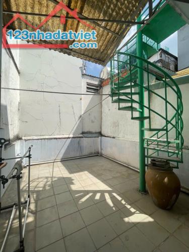 Bán nhà hẻm xe hơi quận 3, liền kề Nguyễn Đình Chiểu, 4 Tầng,53m2, sổ vuông, 9.55 Tỷ - 4