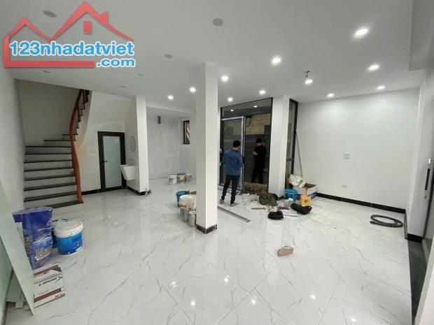 NHÀ MỚI ĐẸP TRÍCH SÀI TÂY HỒ 90M2 - SÁT HỒ - YÊN TĨNH CHỈ 13 TỶ - 5