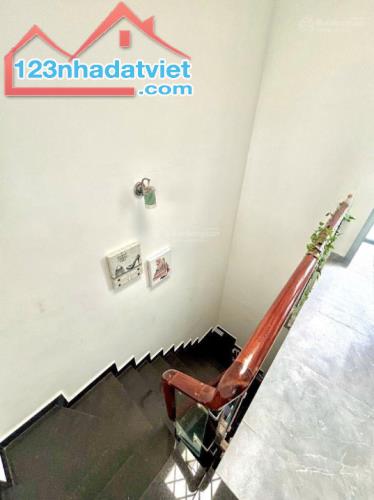 Bán nhà Quận 8, 92m2, ngang 5.4m 4 tầng,5PN, giá nhỉnh 6 tỷ, tiện ích đầy đủ, không qh - 2