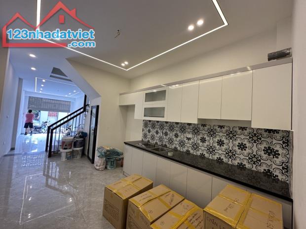 Chính Chủ Nhà Cổ Linh, Ô Tô Tránh, Sát Aeon Long Biên, Sầm Uất, Chỉ 8,x Tỷ - 1