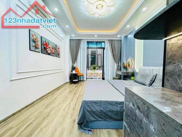 Bán nhà La Thành ngõ thông, 37m2 mặt tiền rộng, 5 tầng giá chỉ 4,4 tỷ rất hiếm - 1