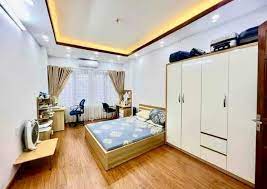 Bán nhà La Thành ngõ thông, 37m2 mặt tiền rộng, 5 tầng giá chỉ 4,4 tỷ rất hiếm - 2