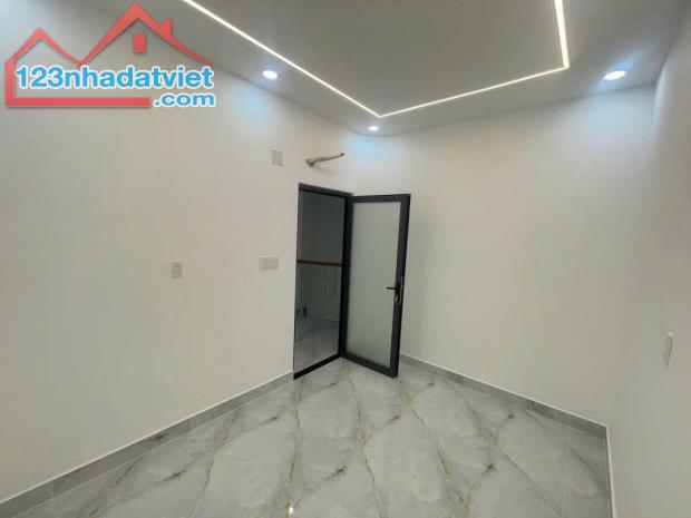 Nhà Mới Mặt Tiền Đường Lê Quang Sung , Quận 6 - 1