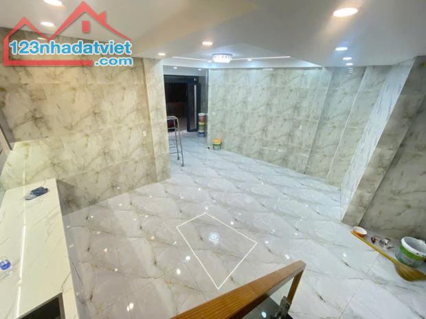 Nhà Mới Mặt Tiền Đường Lê Quang Sung , Quận 6 - 2