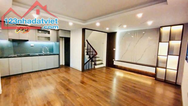 🍎OTO, chỉ 5.xtỷ,5 TẦNG, MẶT PHỐ, KD, 2 OTO TRÁNH, 100M CIENCO 5, NHÀ CỰ KHÊ🍎0977690119 ( - 3
