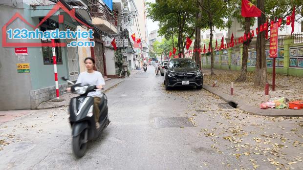 NHỈNH 6 TỶ, SÓT LẠI MẢNH ĐẤT VÀNG PHỐ NGỌC LÂM 45M, 2 MẶT NGÕ, SÁT PHỐ, AN SINH TUYỆT VỜI