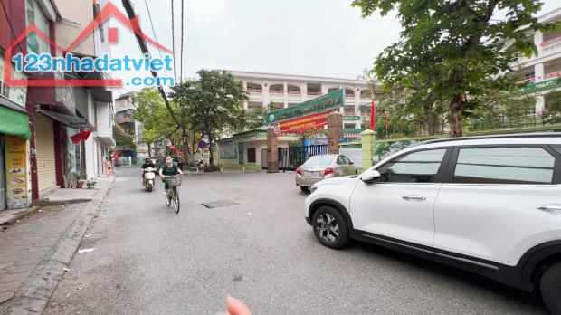 NHỈNH 6 TỶ, SÓT LẠI MẢNH ĐẤT VÀNG PHỐ NGỌC LÂM 45M, 2 MẶT NGÕ, SÁT PHỐ, AN SINH TUYỆT VỜI - 2