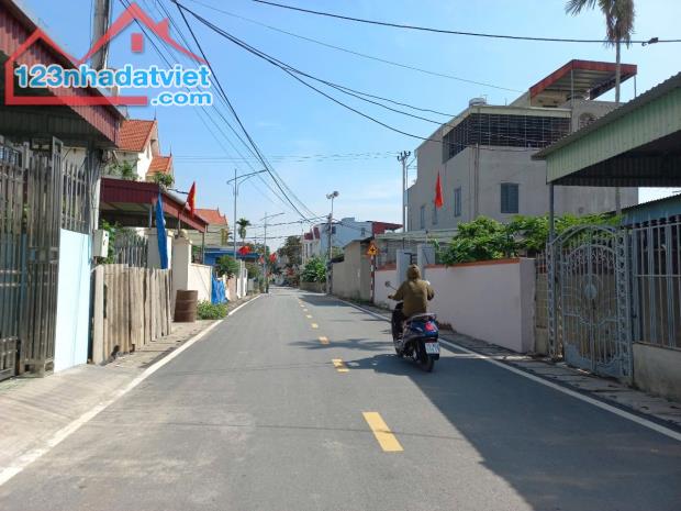 Bán hai lô Fo Lâu Làng Hoa Động ngay trung tâm giá 1,3x tỷ ngõ morning. Lh 0967084289 - 4