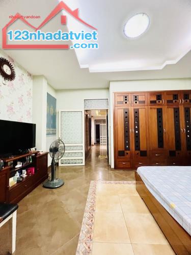 CƠ HỘI HIẾM NHÀ CỘNG HOÀ, P.4, TÂN BÌNH- LÔ GÓC 3 MẶT, ĐANG CÓ DÒNG TIỀN ỔN ĐỊNH-CHƯA 18TỶ