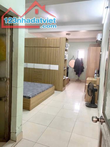 Nhà tuyến 2 đường 7m Thiên Lôi, 100m 2.5 tầng, Giá 4.5 tỉ - 2