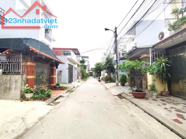 Nhà tuyến 2 đường 7m Thiên Lôi, 100m 2.5 tầng, Giá 4.5 tỉ - 3
