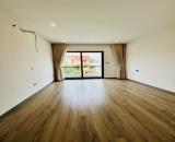 Bán gấp căn nhà phố Cổ Linh DT30m2 nhà 5 tầng giá 5.55 tỷ.